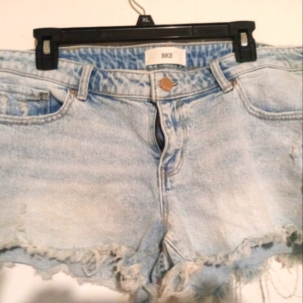 BKE light washed denim shorts